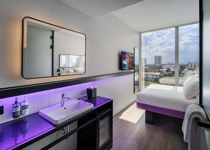 Yotel Sukhumvit, Select By Hilton 4*