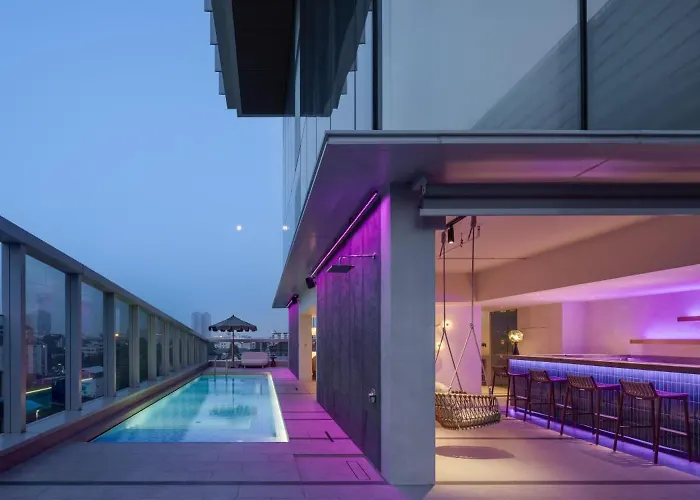 Yotel Sukhumvit, Select By Hilton * Banguecoque