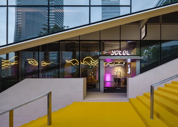 Yotel Sukhumvit, Select By Hilton Hotel *
