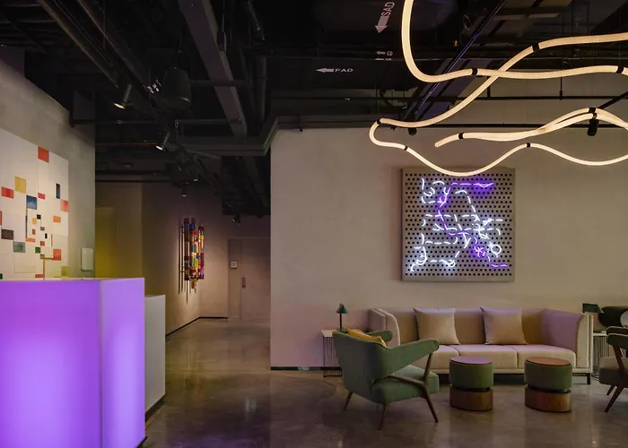 Yotel Sukhumvit, Select By Hilton * Banguecoque