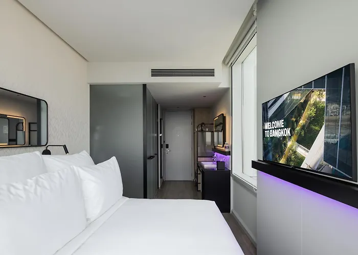 Yotel Sukhumvit, Select By Hilton Hotel